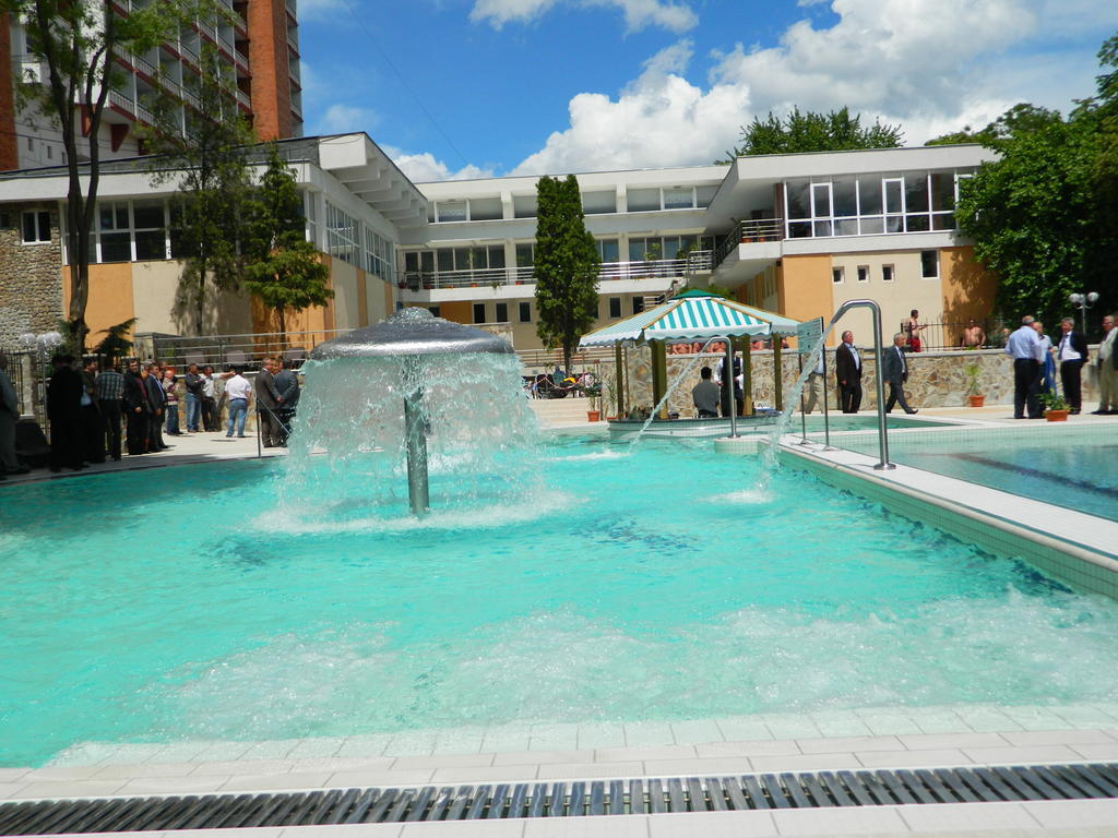 Hotel Termal Baile Felix Bagian luar foto