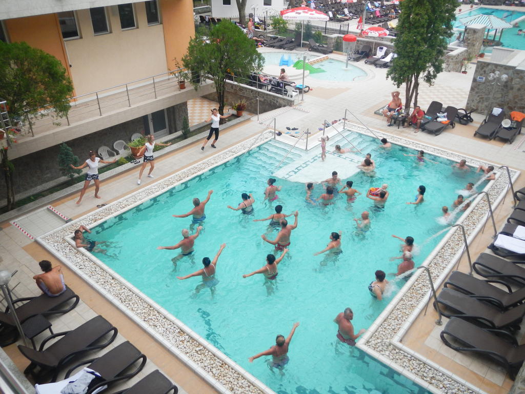 Hotel Termal Baile Felix Bagian luar foto